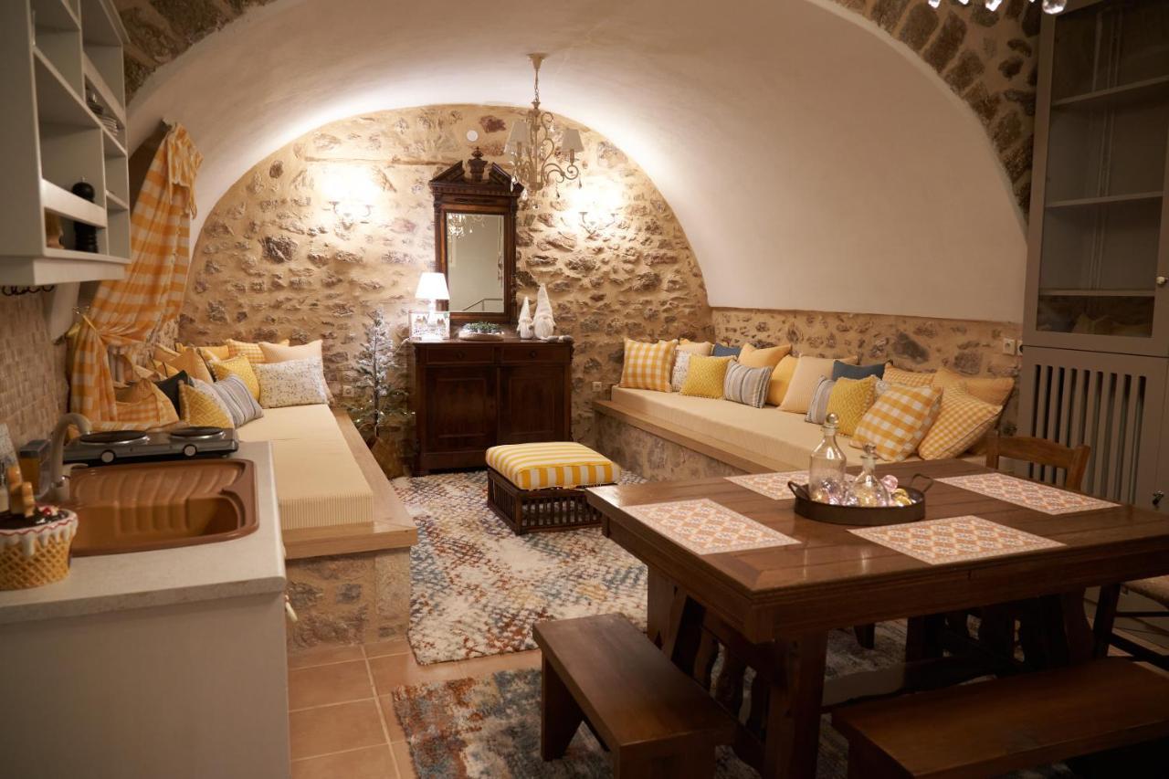 Dandy Villas Dimitsana - A Family Ideal Charming Home In A Quaint Historic Neighborhood - 2 Fireplaces For Romantic Nights 外观 照片
